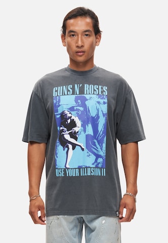 Recovered Shirt 'Guns N' Roses Use Your Illusion II' in Grey: front