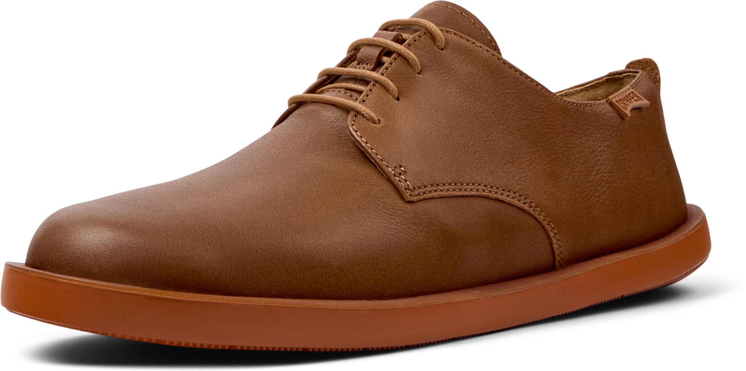 Chaussure à lacets ' Wagon ' CAMPER en marron : devant