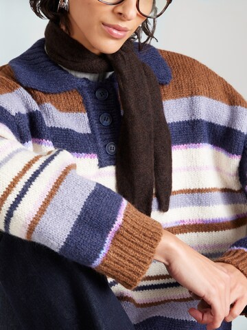 PIECES - Jersey 'PCRYE' en marrón