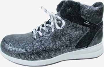 Finn Comfort Lace-Up Ankle Boots in Grey