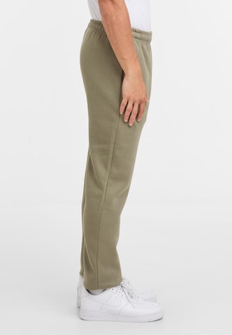 Effilé Pantalon 'Essential' Urban Classics en vert