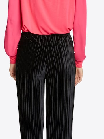 Rich & Royal Wide leg Trousers in Black