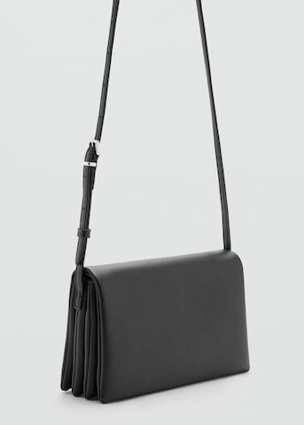 MANGO Torba za čez ramo 'BERTA' | črna barva