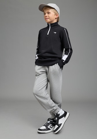 KangaROOS Tapered Pants in Grey