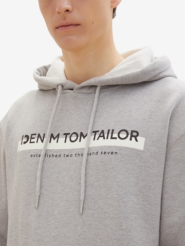 TOM TAILOR DENIM Sweatshirt in Grau