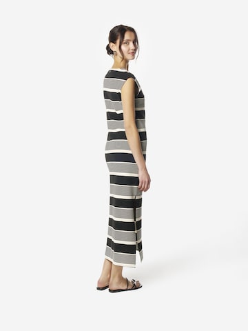 KOROSHI - Vestido en negro