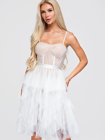 Rochie de seară de la Ombre pe alb