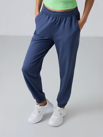 Tommy Life Tapered Broek 'Jogginghose' in Blauw