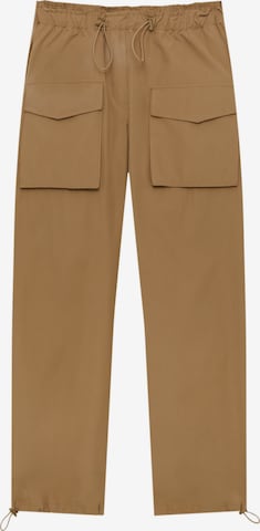 Pull&Bear Loose fit Cargo trousers in Brown: front