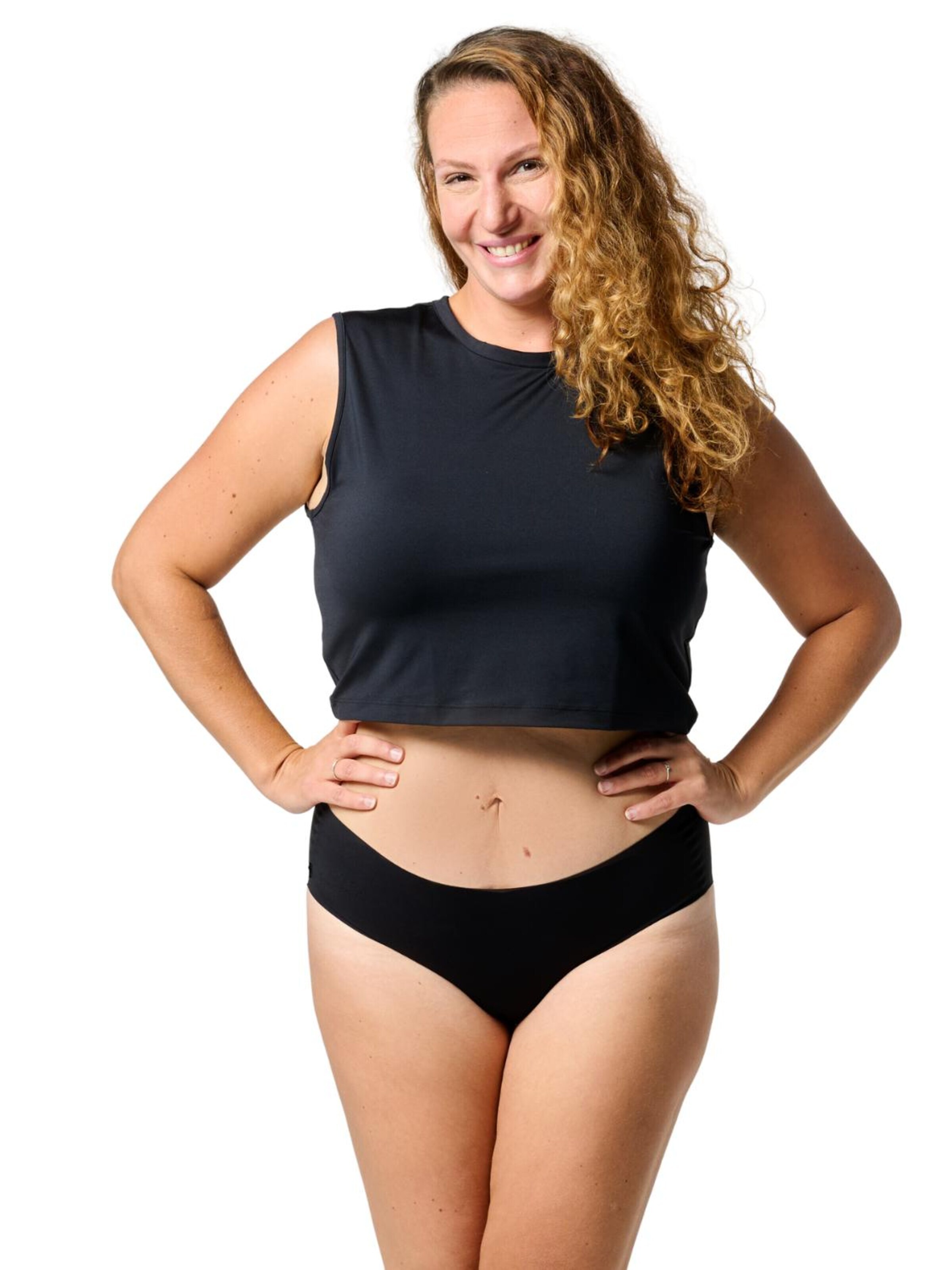 Moodies Undies Slip 'Hiphugger lasercut gemiddeld-zwaar' in Zwart: voorkant