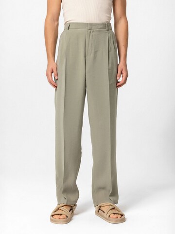 Regular Pantalon à plis Antioch en beige : devant