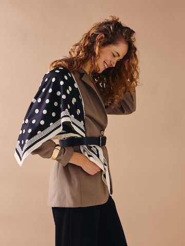 Club Manhattan Loop scarf 'Dottie Dot Scarf' in Black