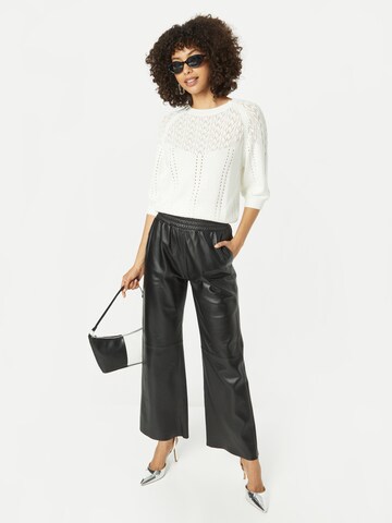 Pull-over ESPRIT en blanc