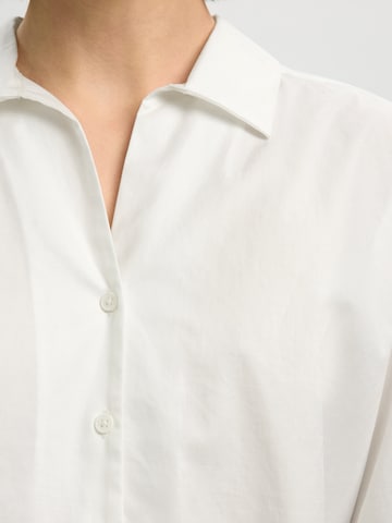 SELECTED - Blusa en blanco