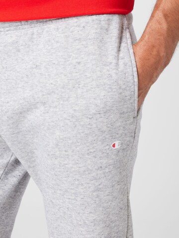 Champion Authentic Athletic Apparel Tapered Sportbroek in Grijs