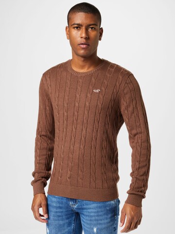 HOLLISTER Sweater in Brown: front