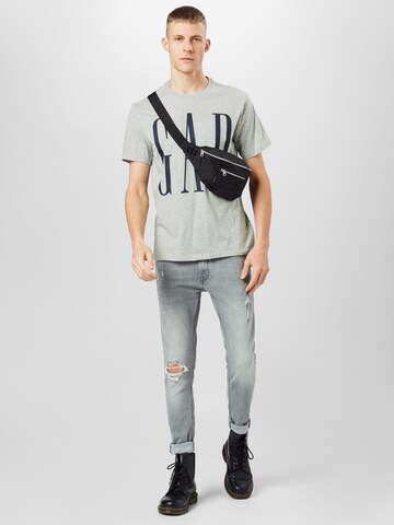 GAP Regular fit T-shirt i grå