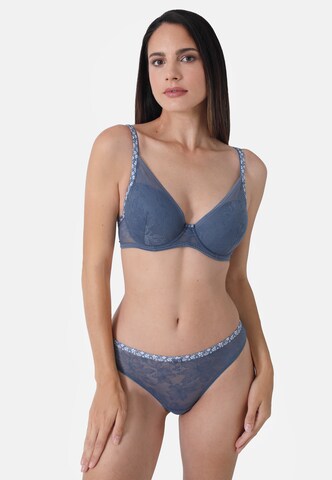 sassa String in Blauw: voorkant