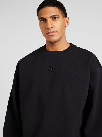 HUGO Sweatshirt 'Dettil' in Black