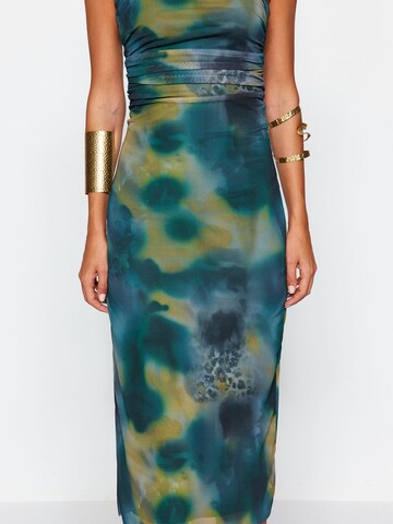 Trendyol Kleid in Mischfarben