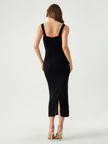 Robe 'WOODS' BWLDR en noir : derrière