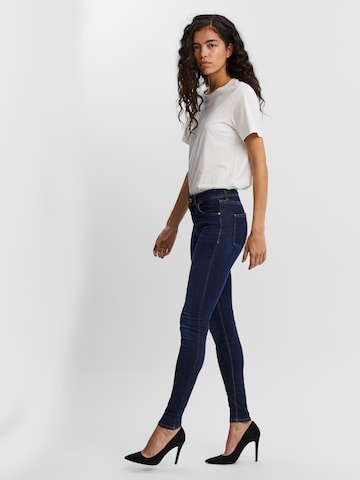 VERO MODA Skinny Jeans 'Lux' in Blauw