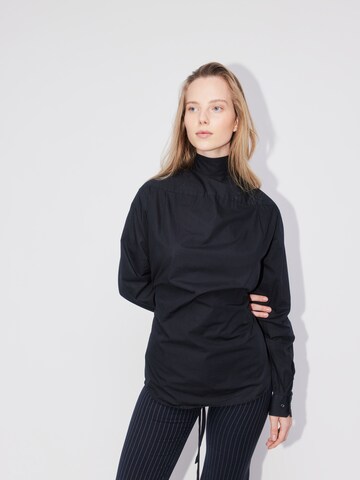 ABOUT YOU REBIRTH STUDIOS - Blusa 'Upcycling' en negro