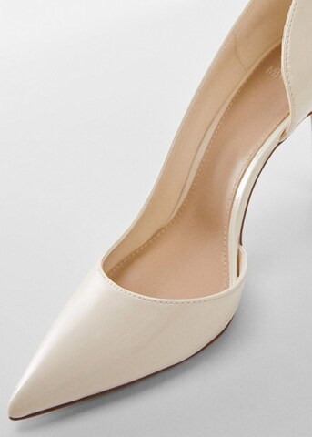 Décolleté di MANGO in beige