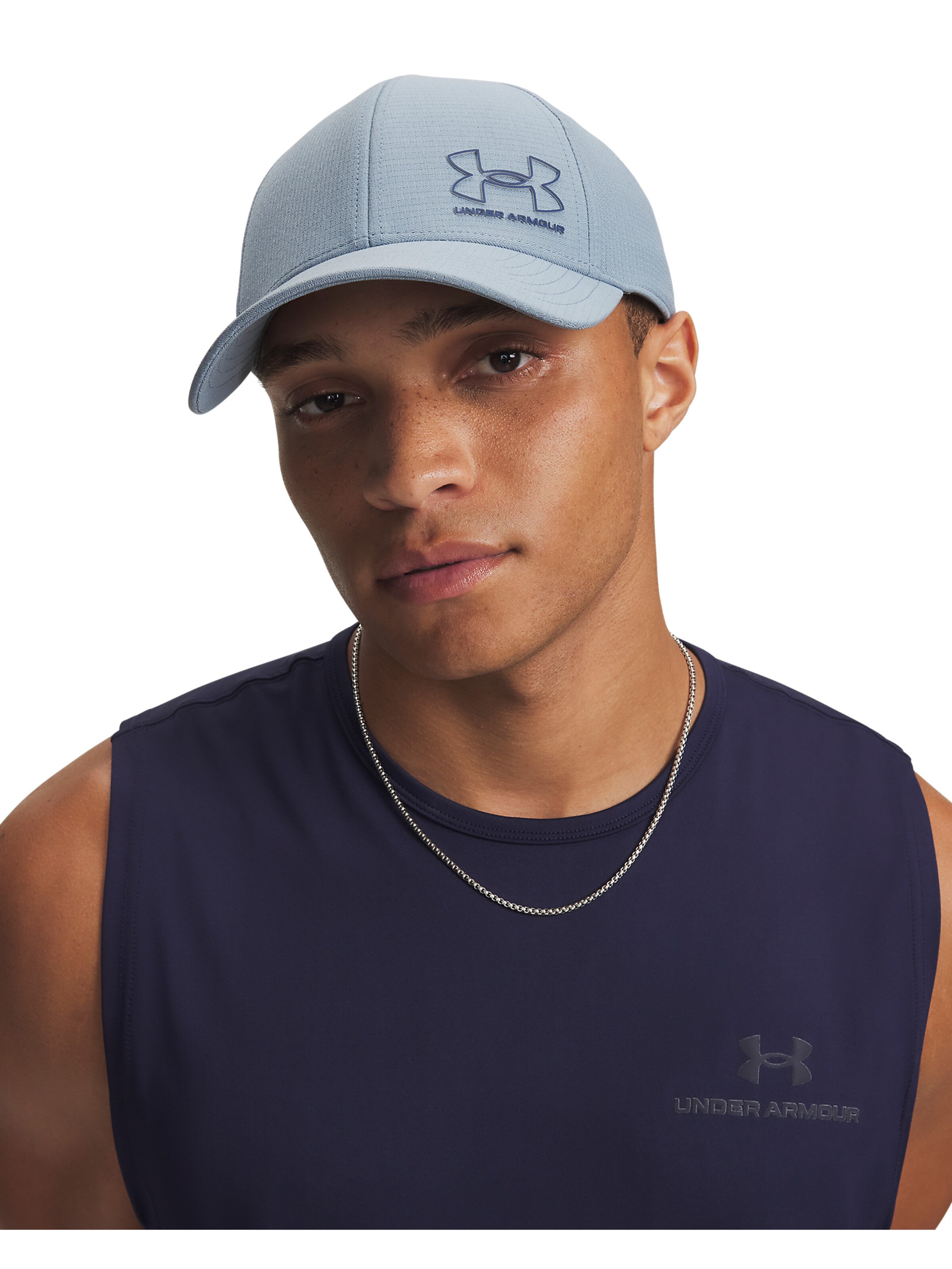 UNDER ARMOUR Athletic Cap in Blue: front