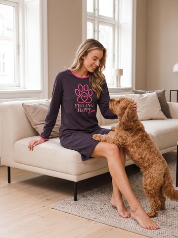 Rebelle Nachthemd 'Furry Friend' in Grijs: voorkant