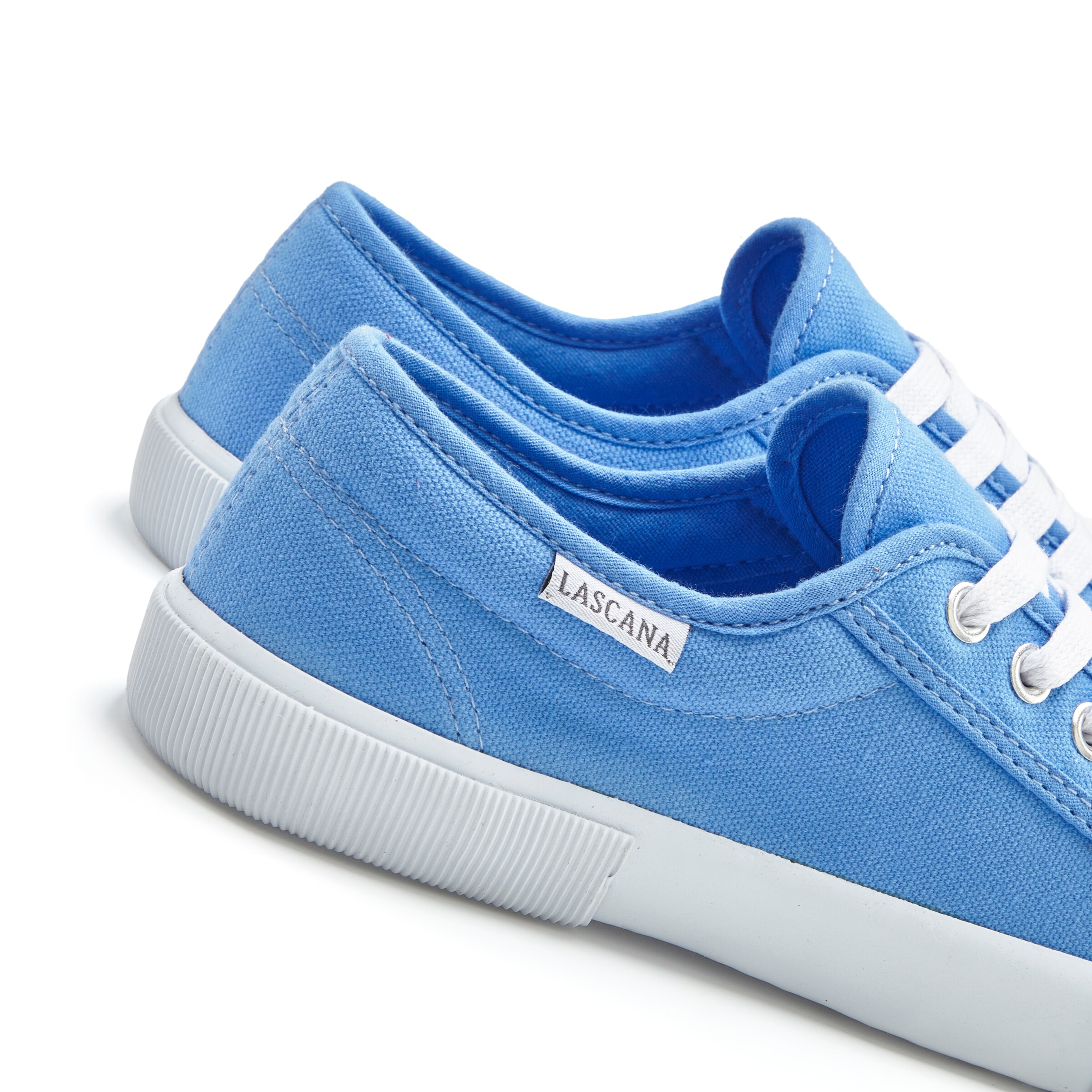 LASCANA Sneakers in Blue