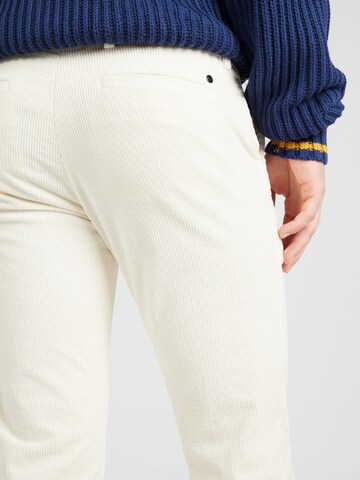 regular Pantaloni 'Theo 1322' di NN07 in bianco