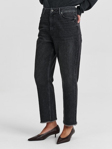 Jeans 'LOU' di TATUUM in grigio