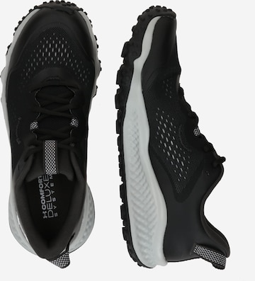UNDER ARMOUR - Zapatos bajos 'Charged Maven' en negro