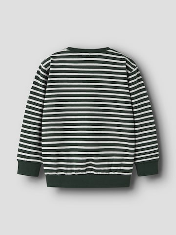 NAME IT Sweatshirt 'NMMOzias' i grön