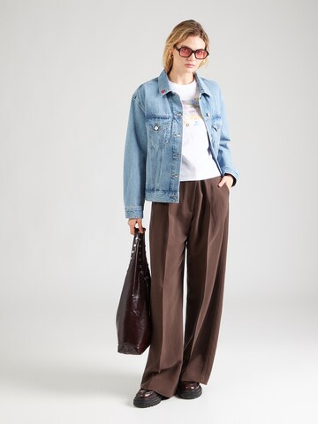 Abercrombie & Fitch Póló ' SKIMMING IBIZA CITYSCAPE' - fehér