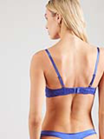 Hunkemöller T-Shirt Rintaliivi värissä sininen