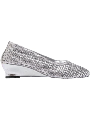 Décolleté sling 'Viola' di Limoya in argento