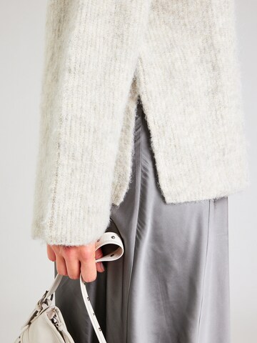 PIECES Curve - Jersey 'PCMALA' en gris
