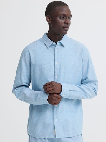Regular fit Camicia ' BHAban Slub Linen Mix ' di BLEND in blu: frontale