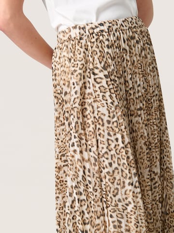SOAKED IN LUXURY Rock in Beige