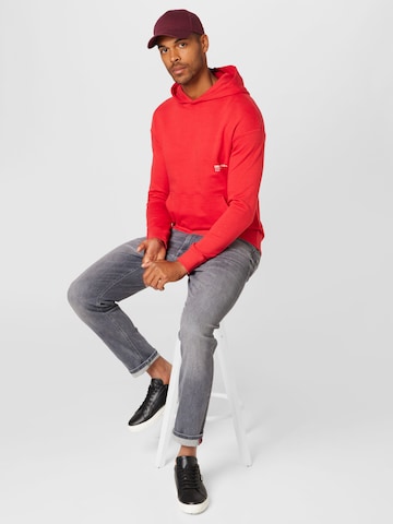 JACK & JONES Sweatshirt 'CLEAN' in Rood