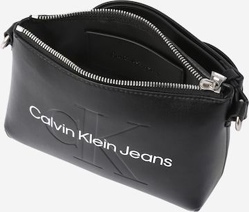 Calvin Klein Jeans Schultertasche in Schwarz