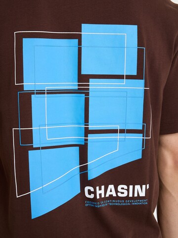 T-Shirt 'Dexx' CHASIN' en marron