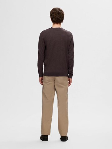 SELECTED HOMME Regular fit Sweater 'SLHBerg' in Brown