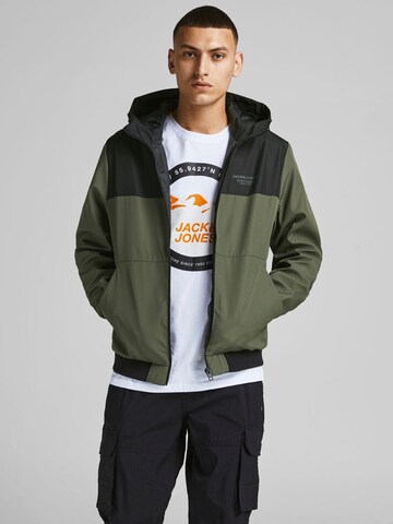 JACK & JONES Between-Season Jacket in Green: front