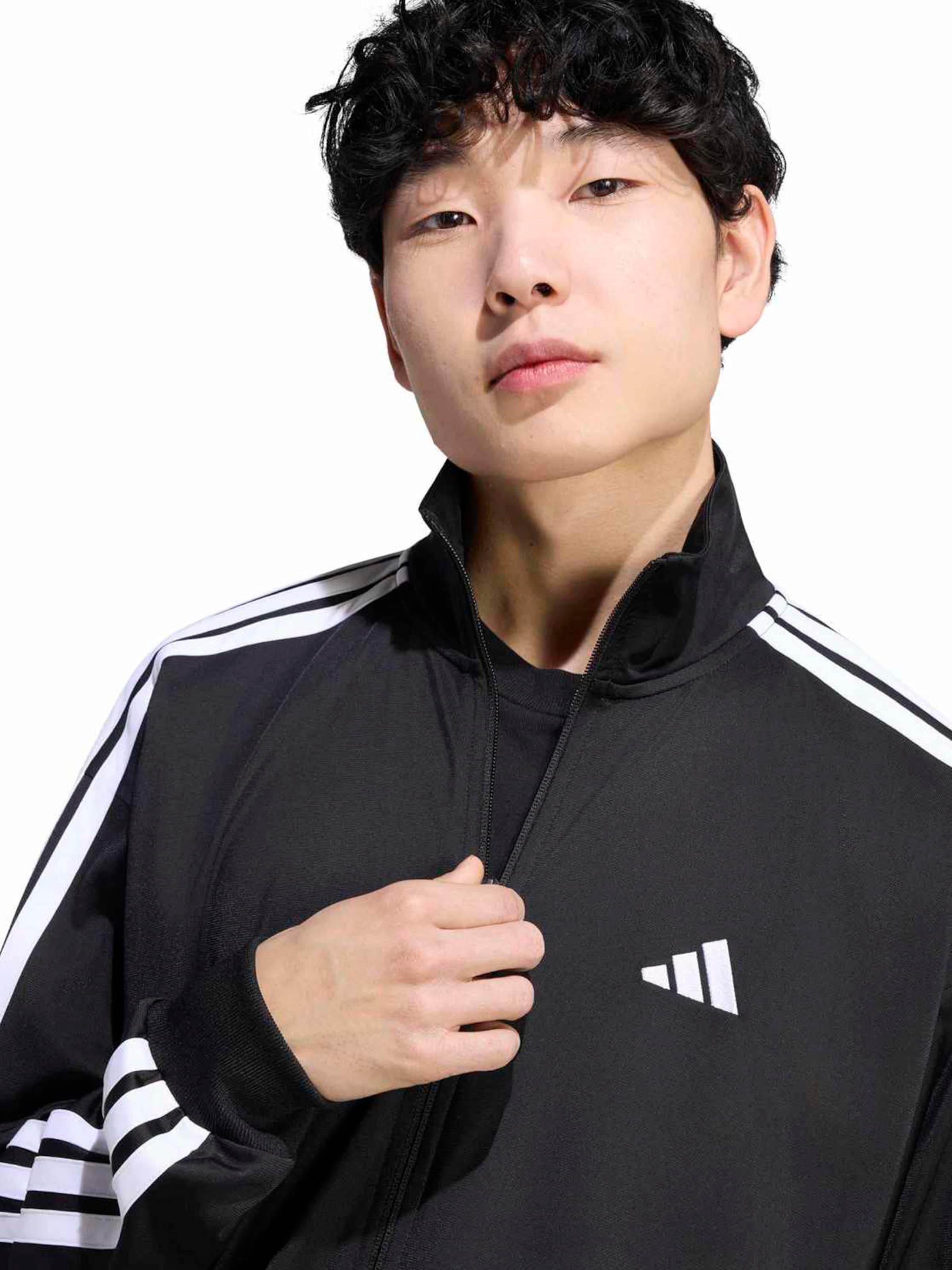 ADIDAS SPORTSWEAR - Sudadera con cremallera deportiva en negro