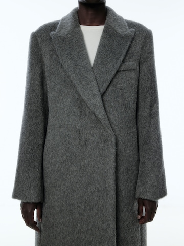 EDITED Between-Seasons Coat 'Pua' in Grey