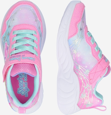 SKECHERS Кроссовки 'UNICORN DREAMS - WISHFUL MAGIC' в Ярко-розовый