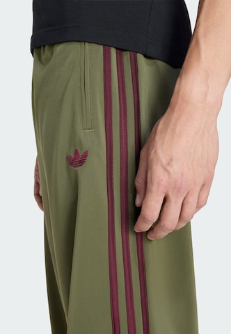 Loosefit Pantalon 'Firebird' ADIDAS ORIGINALS en vert